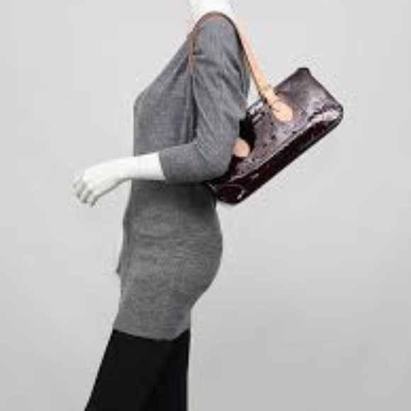 Louis Vuitton Rosewood Avenue Vernis shoulder bag in Stunning Amarante - Picture 3 of 16
